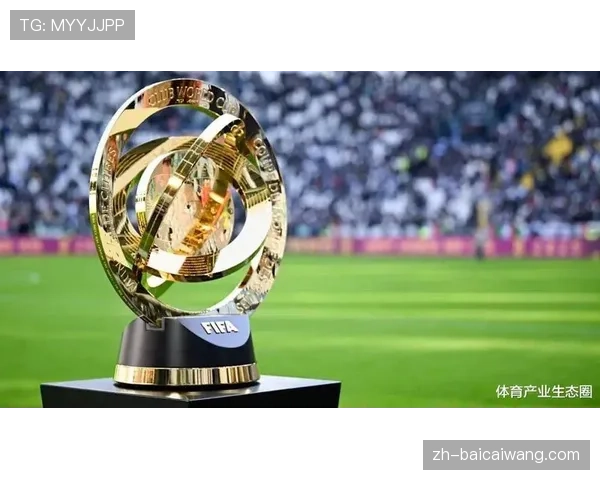 欧冠25赛季开幕,巴黎主场多地展示奖杯吸引球迷 欧冠25赛季开幕,巴黎主场多地展示奖杯吸引球迷