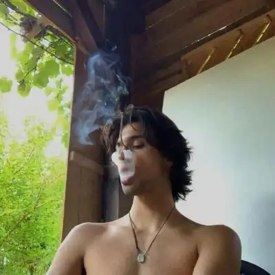汤桑辰